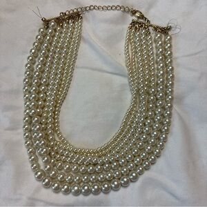 Layered pearl necklace